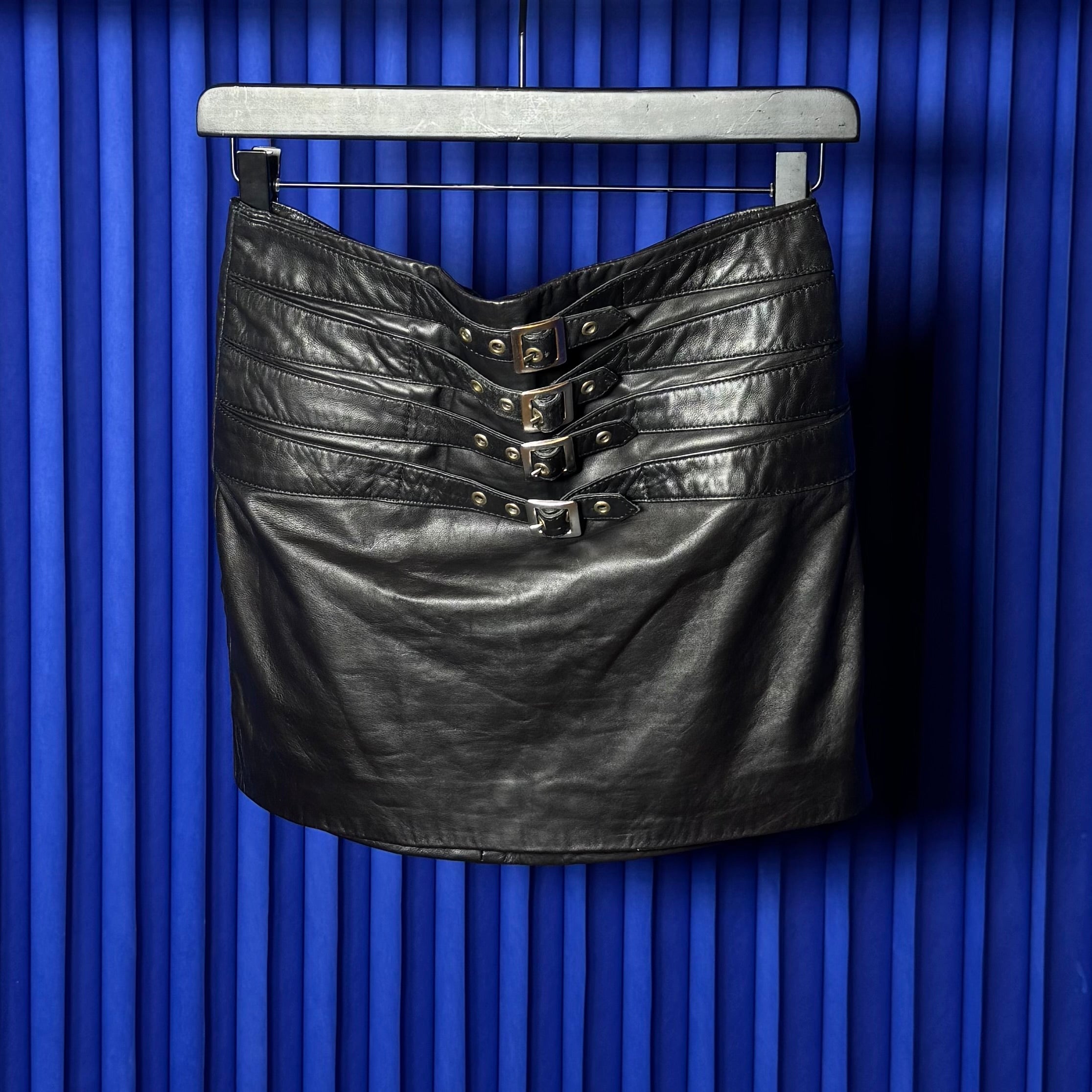 MANGO CASUAL BUCKLE LEATHER MINI SKIRT
