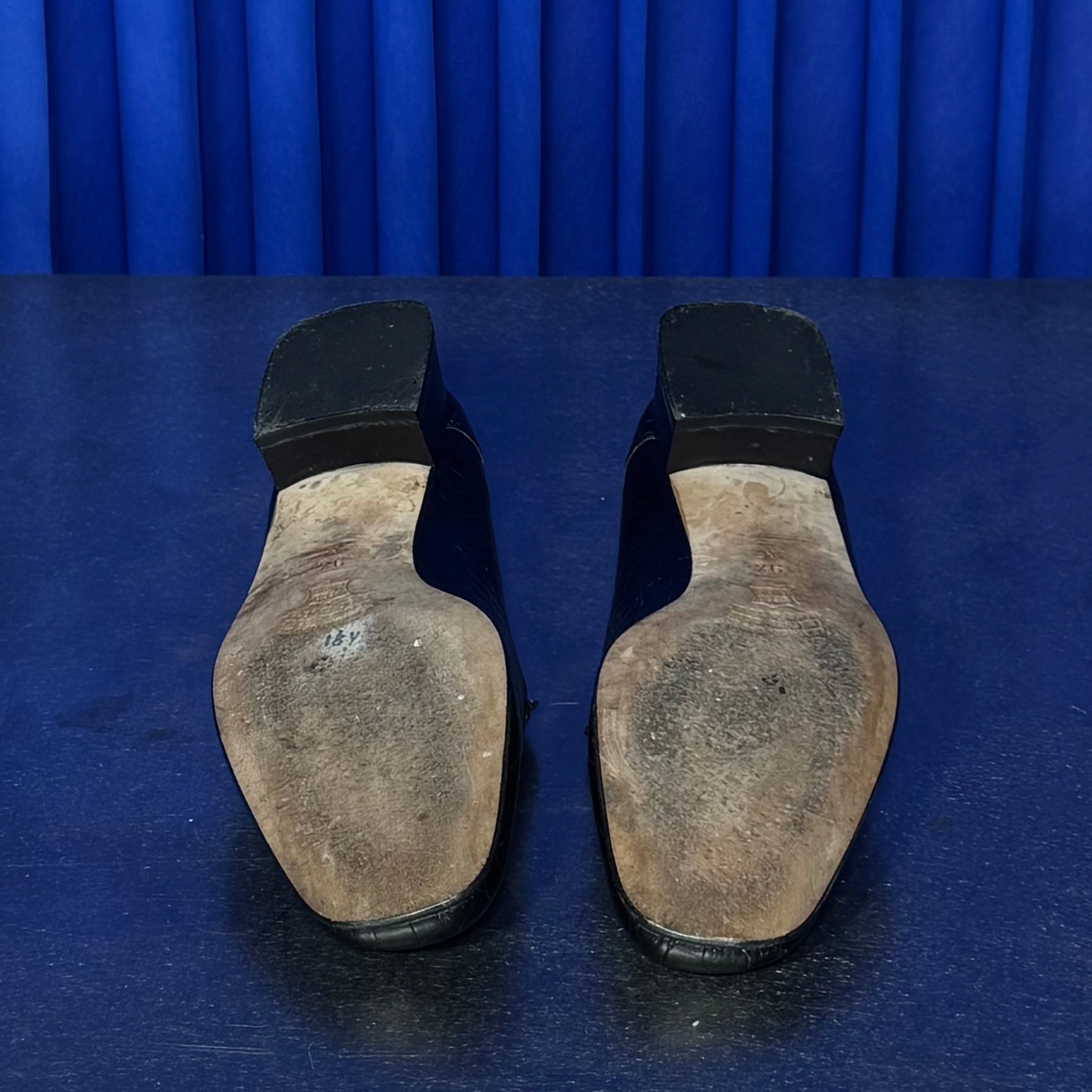 TALBOTS TASSLE LOAFERS