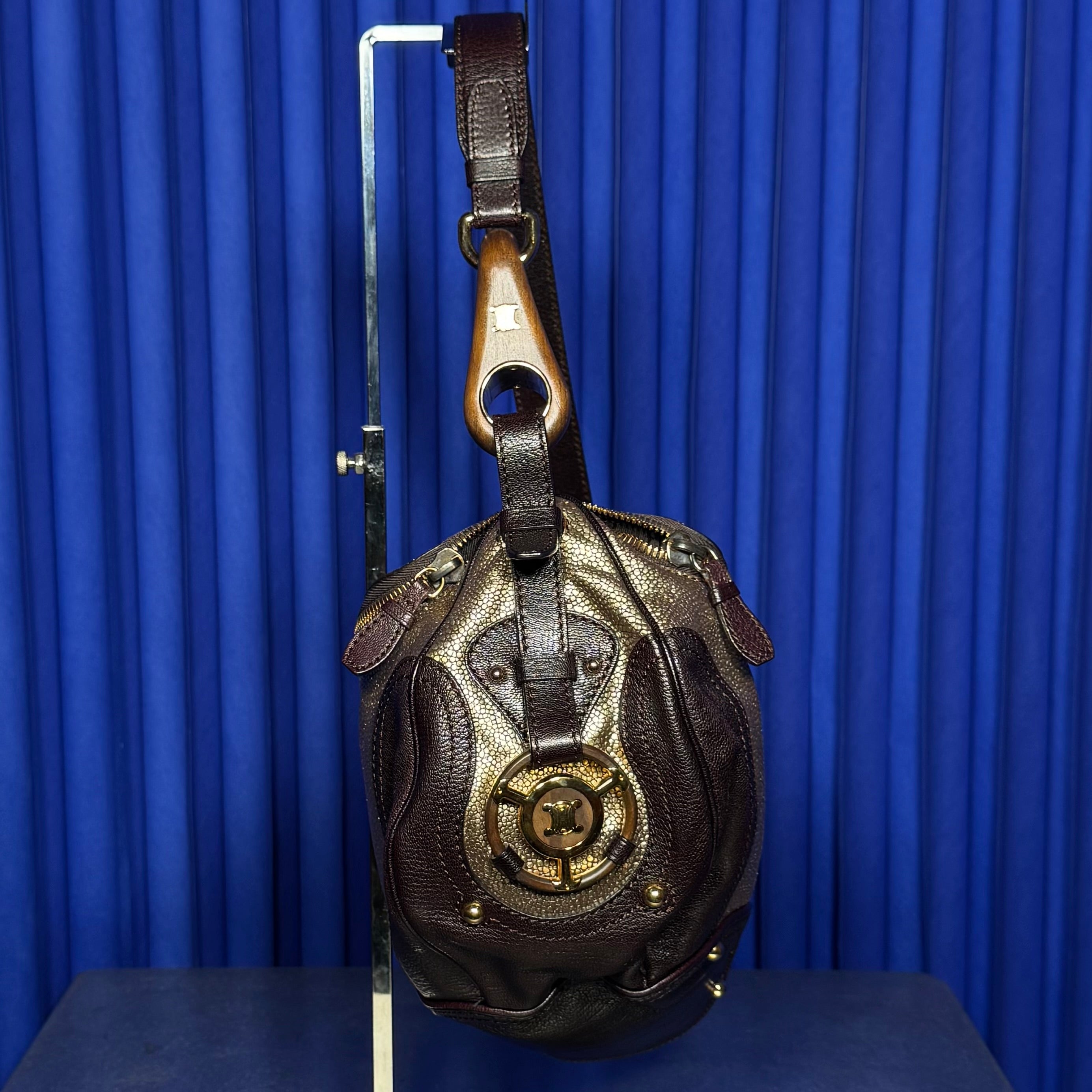 CELINE LIMITED EDITION LEATHER SHOULDER BAG