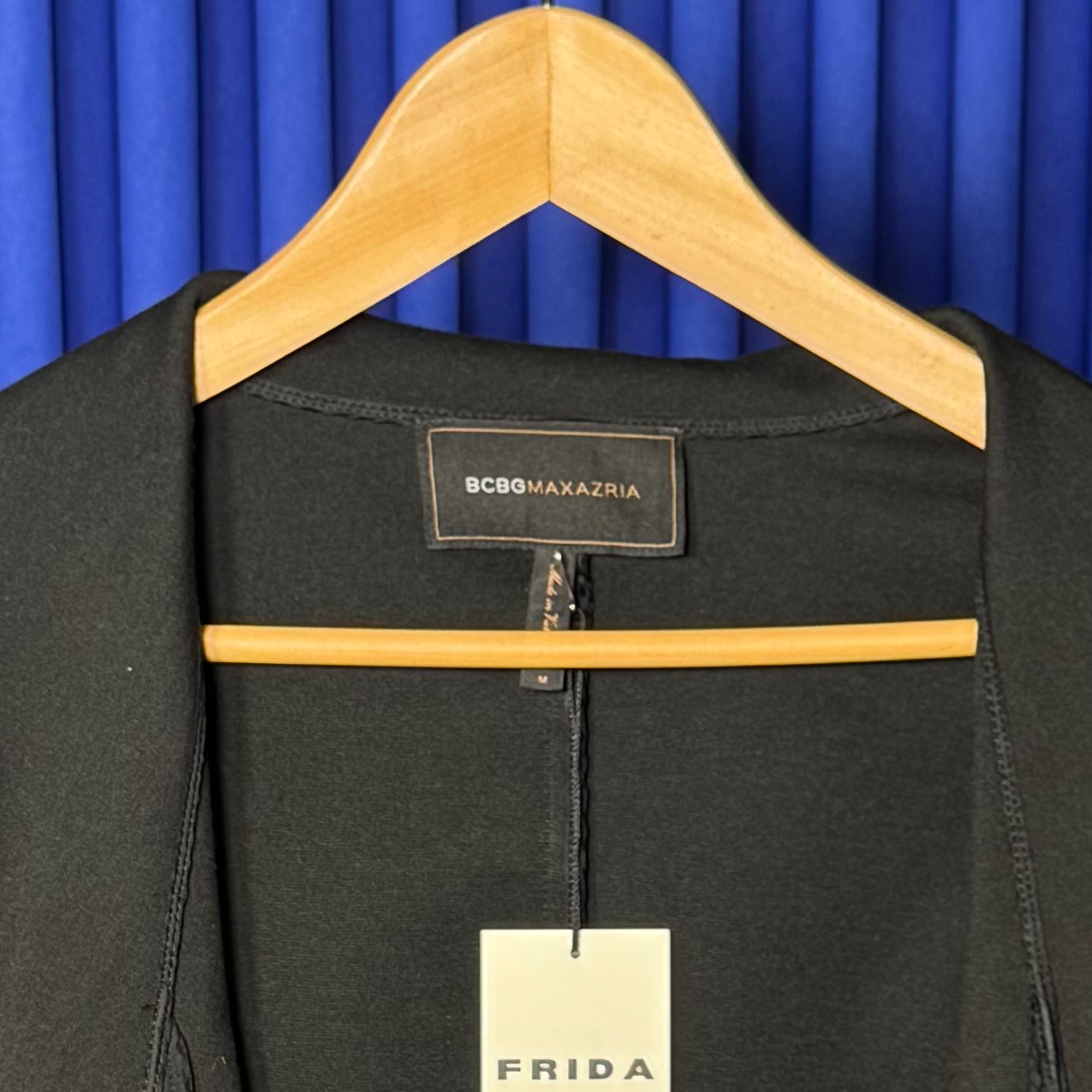 BCBG BELTED BLAZER