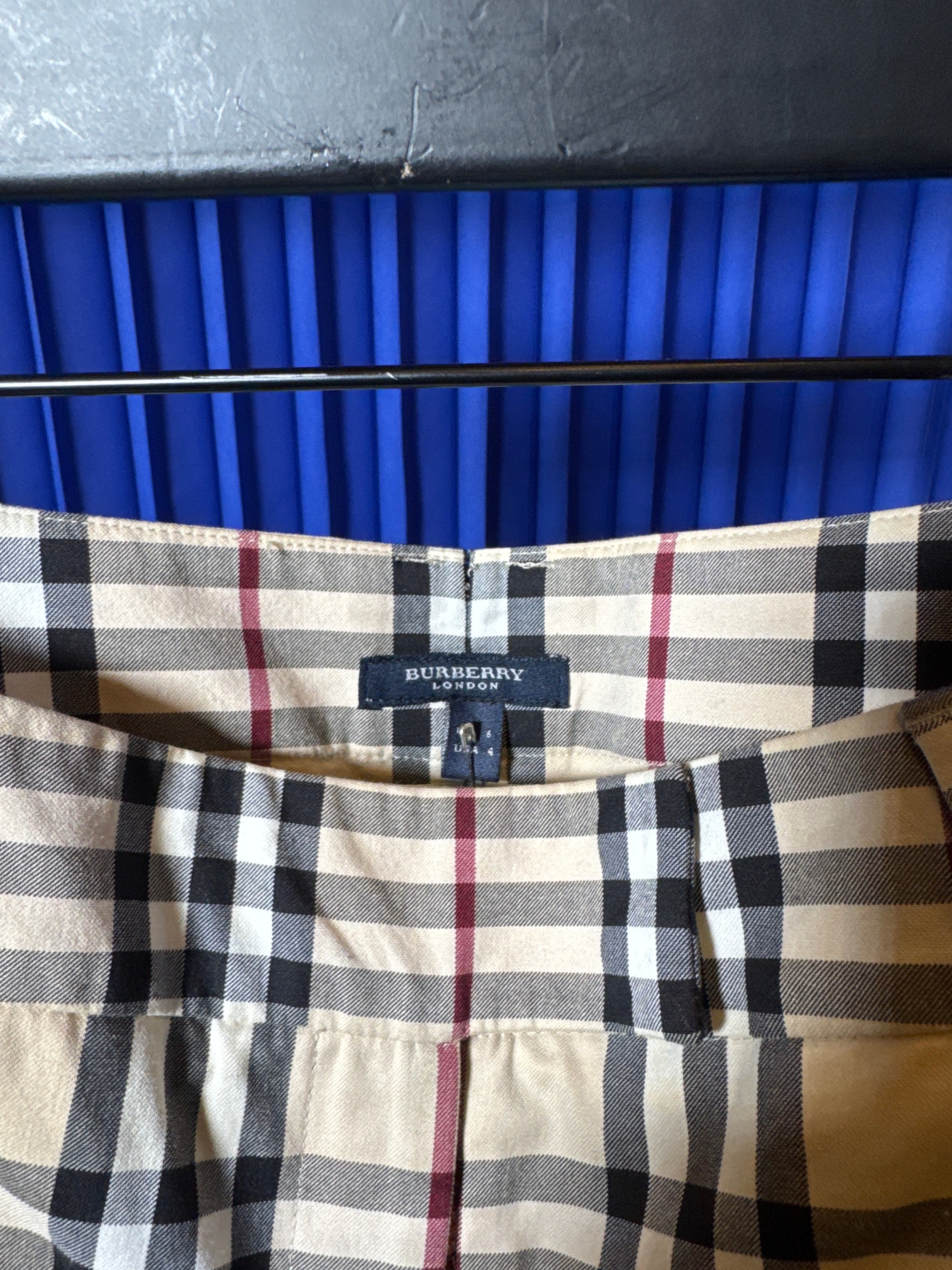 BURBERRY LONDON NOVA CHECK CAPRI PANTS