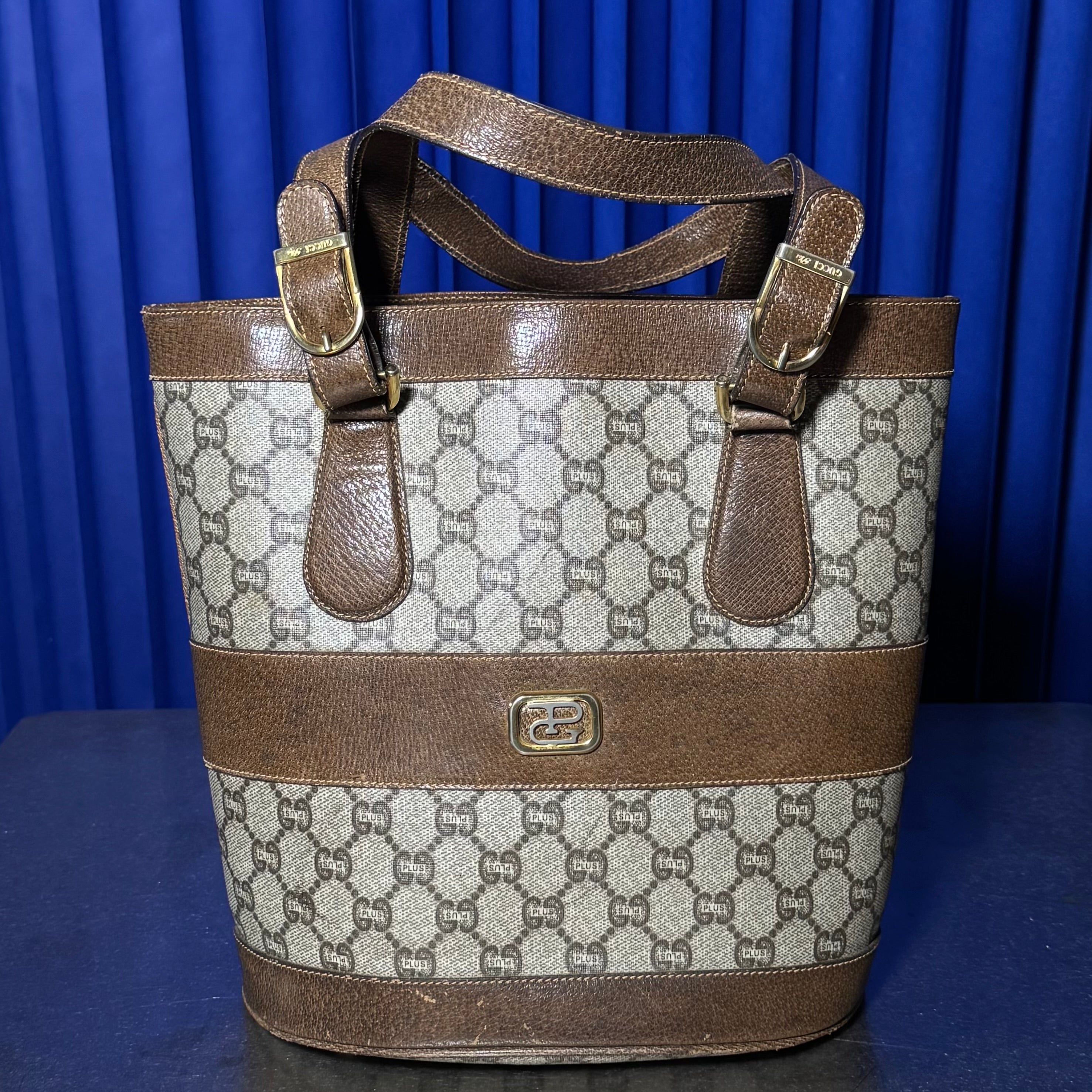 VINTAGE GUCCI PLUS TOTE WITH WALLET