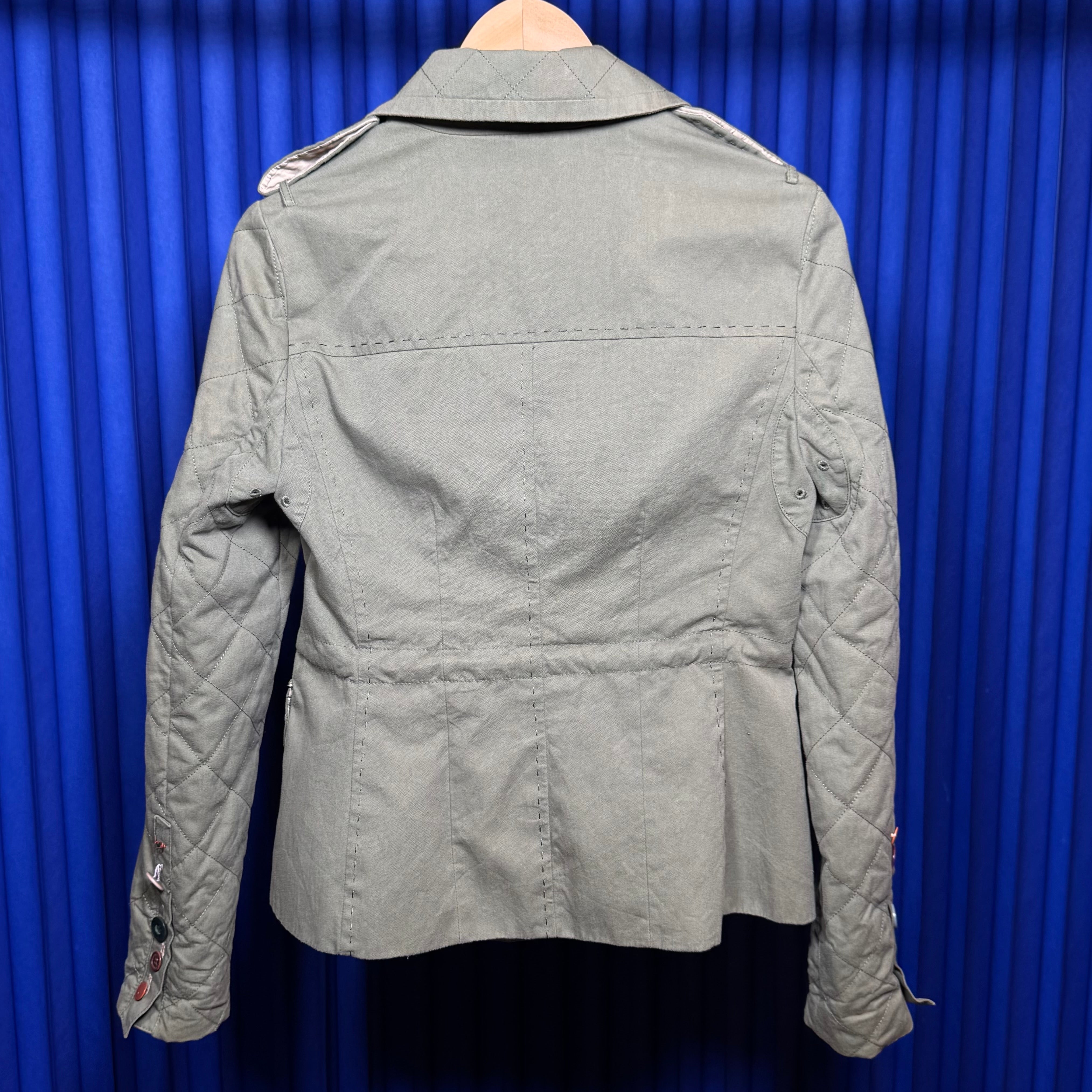 BCBG MULTICOLOR BUTTON QUILTED JACKET