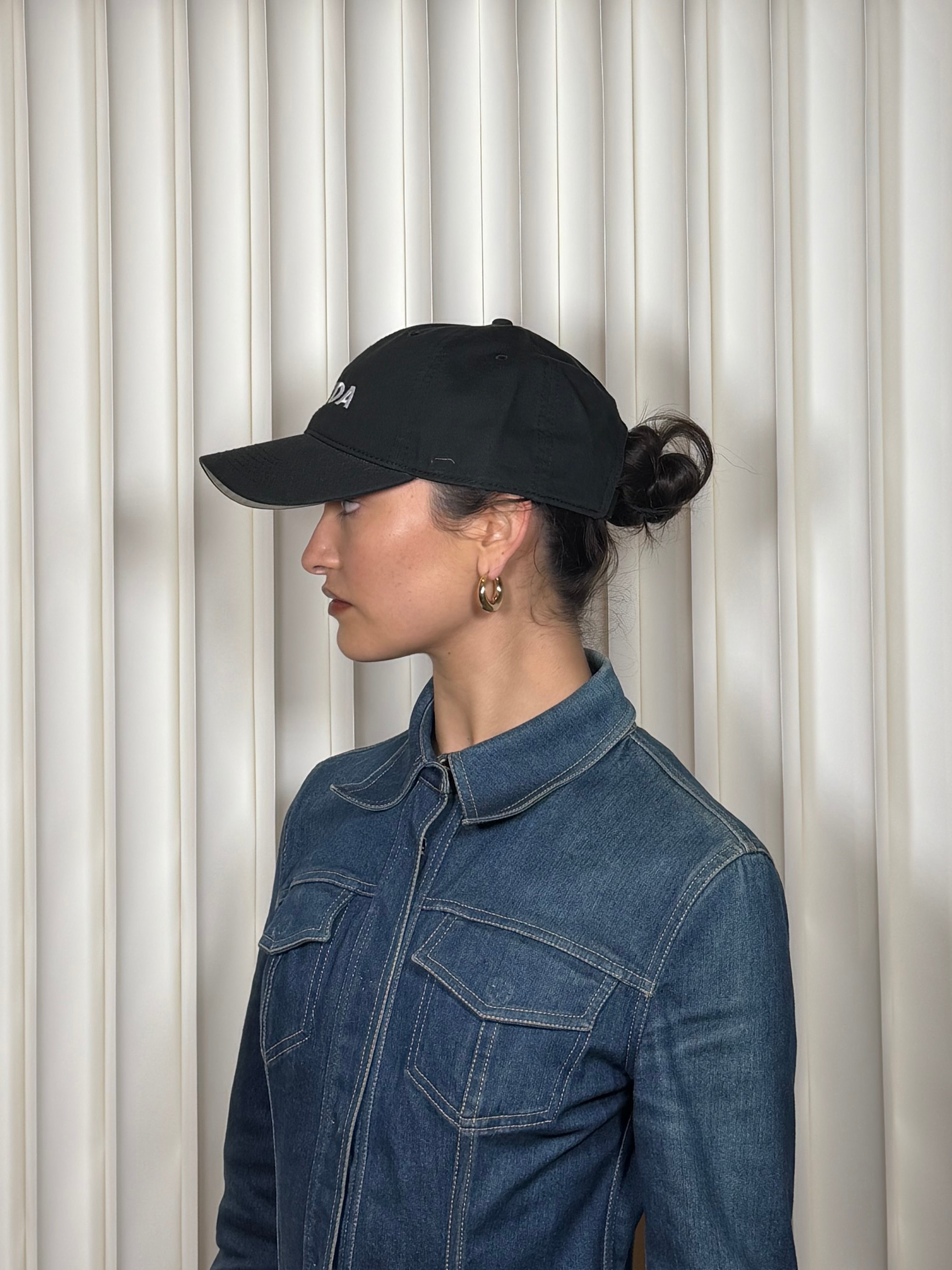 FRIDA Black Dad Hat