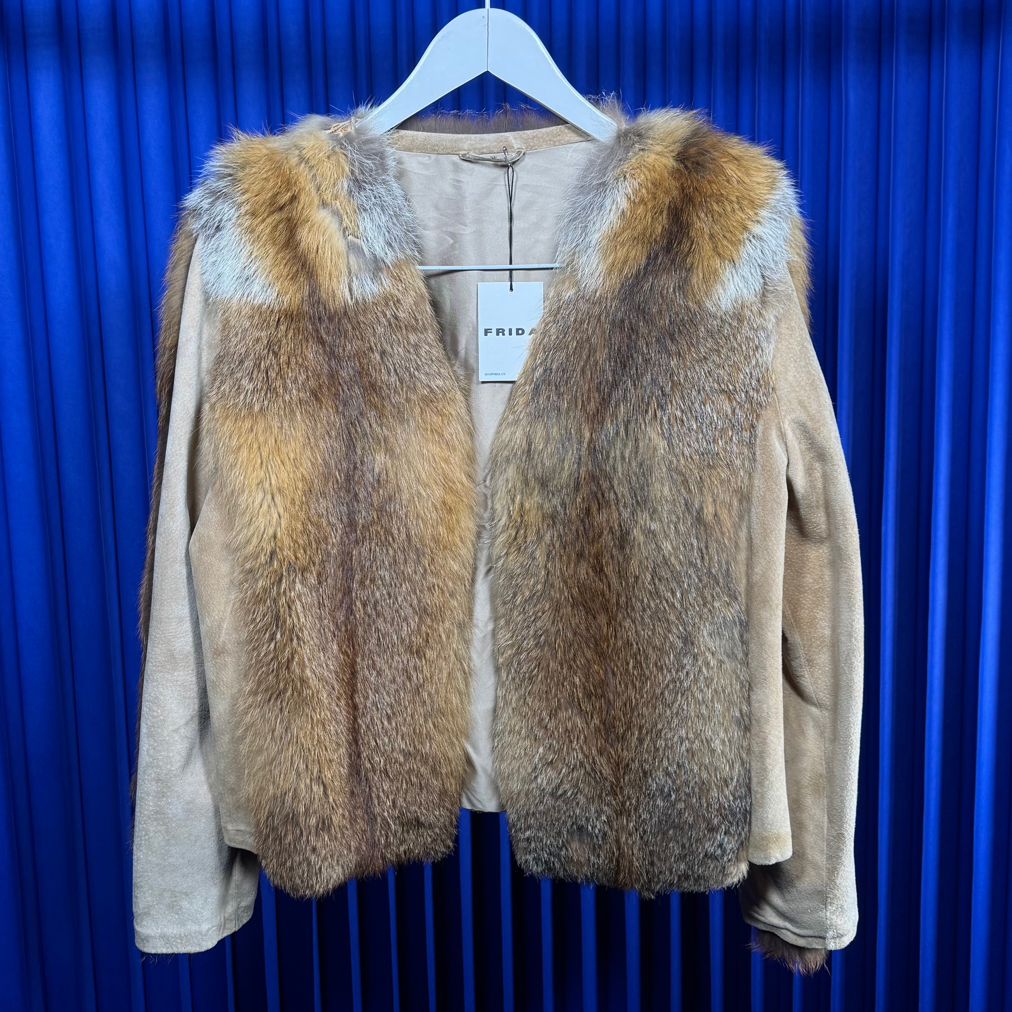 GENUINE FOX FUR DETAILED JACKET