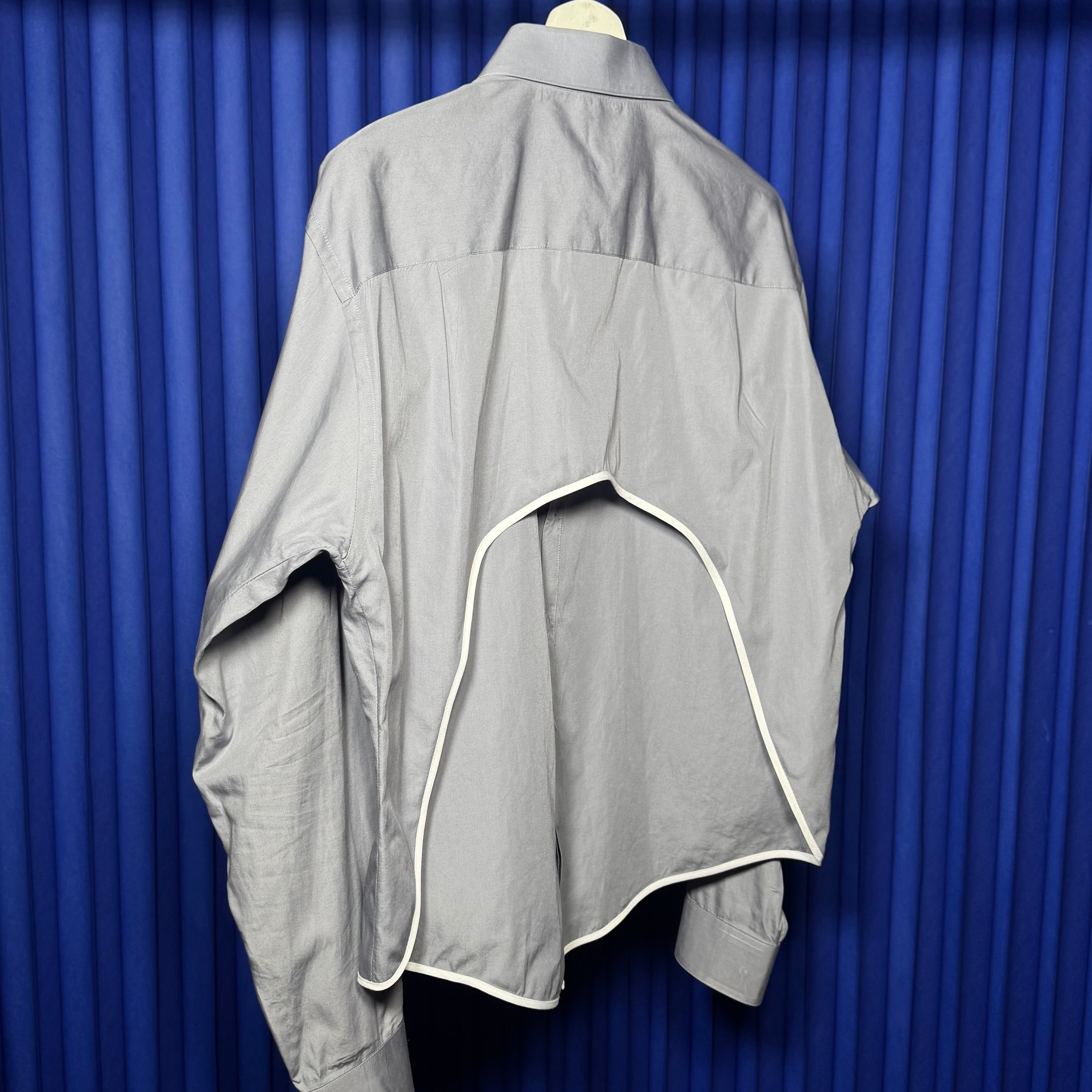 FRIDA REWORKED BUTTON DOWN