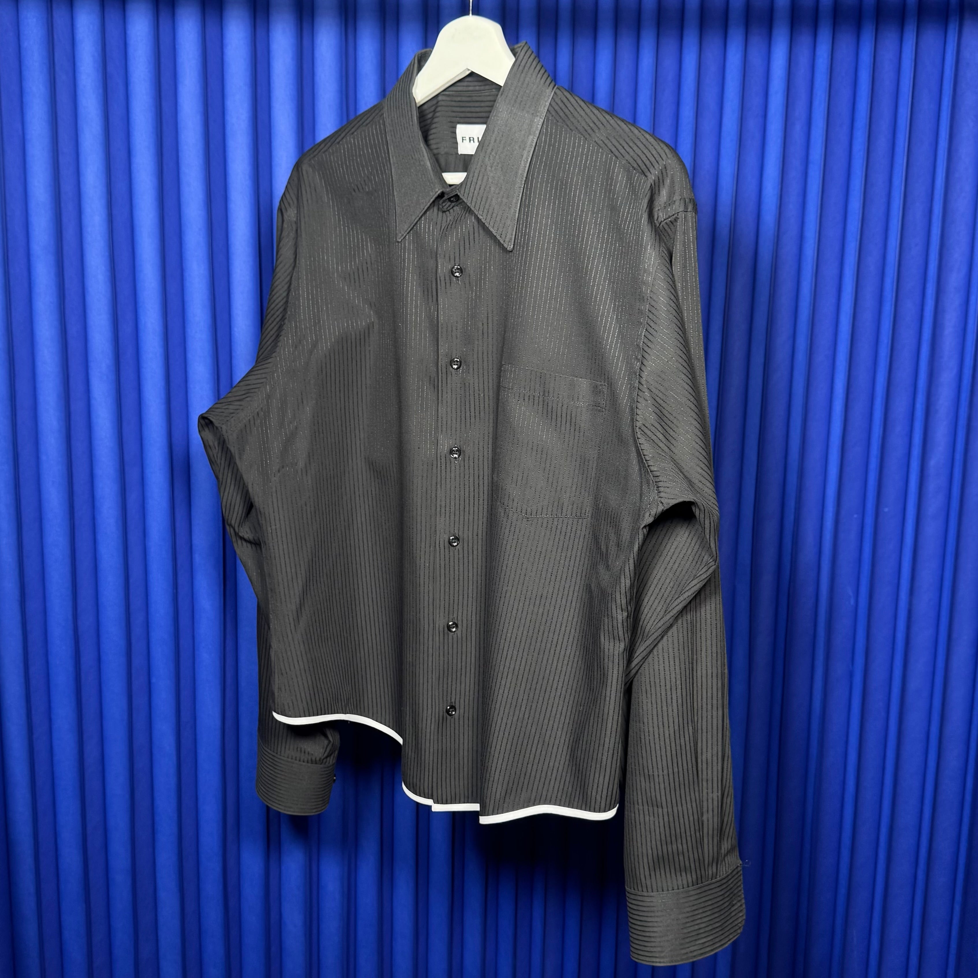 FRIDA REWORKED BUTTON DOWN