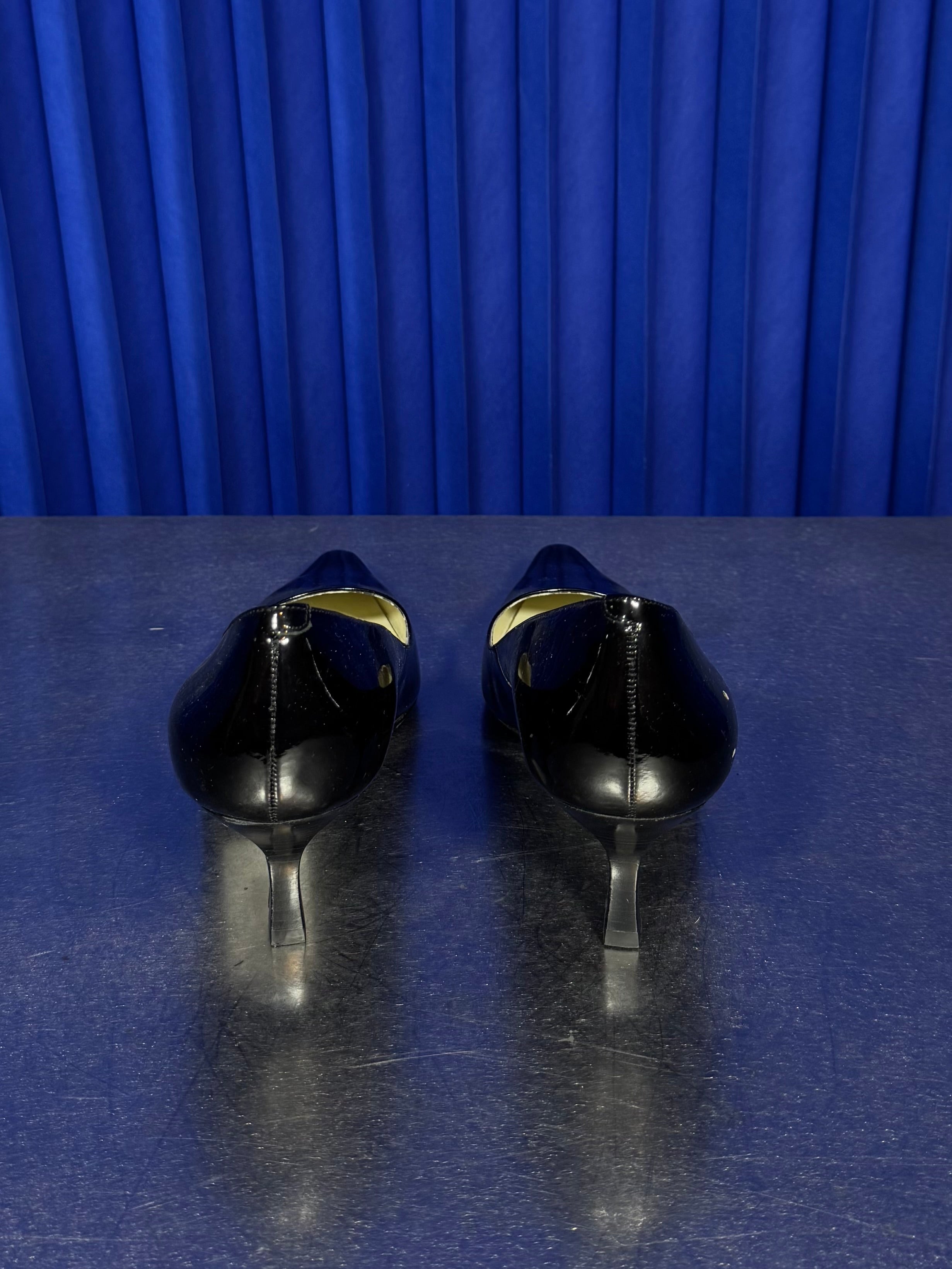 BANDOLINO PATENT LEATHER HEELS