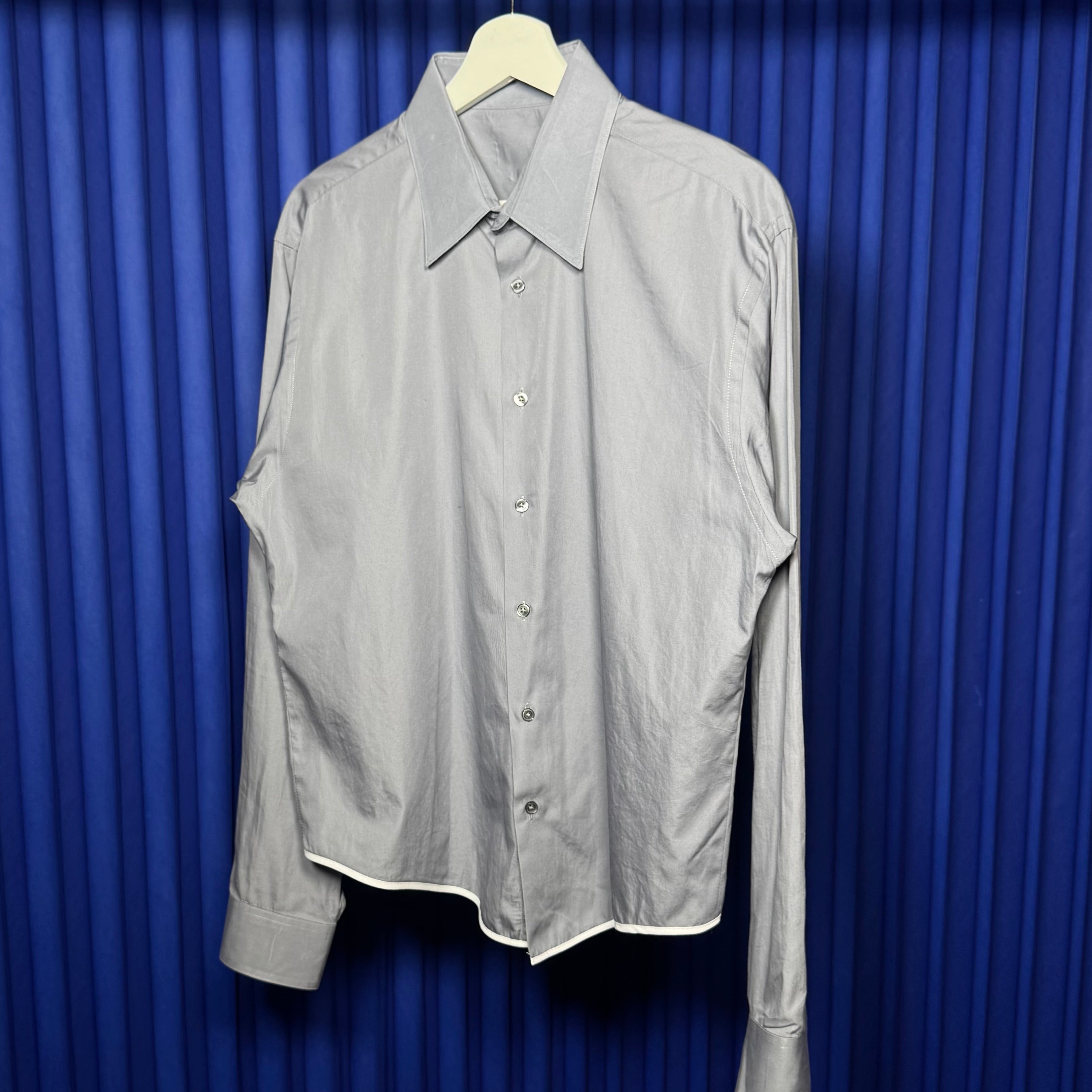 FRIDA REWORKED BUTTON DOWN