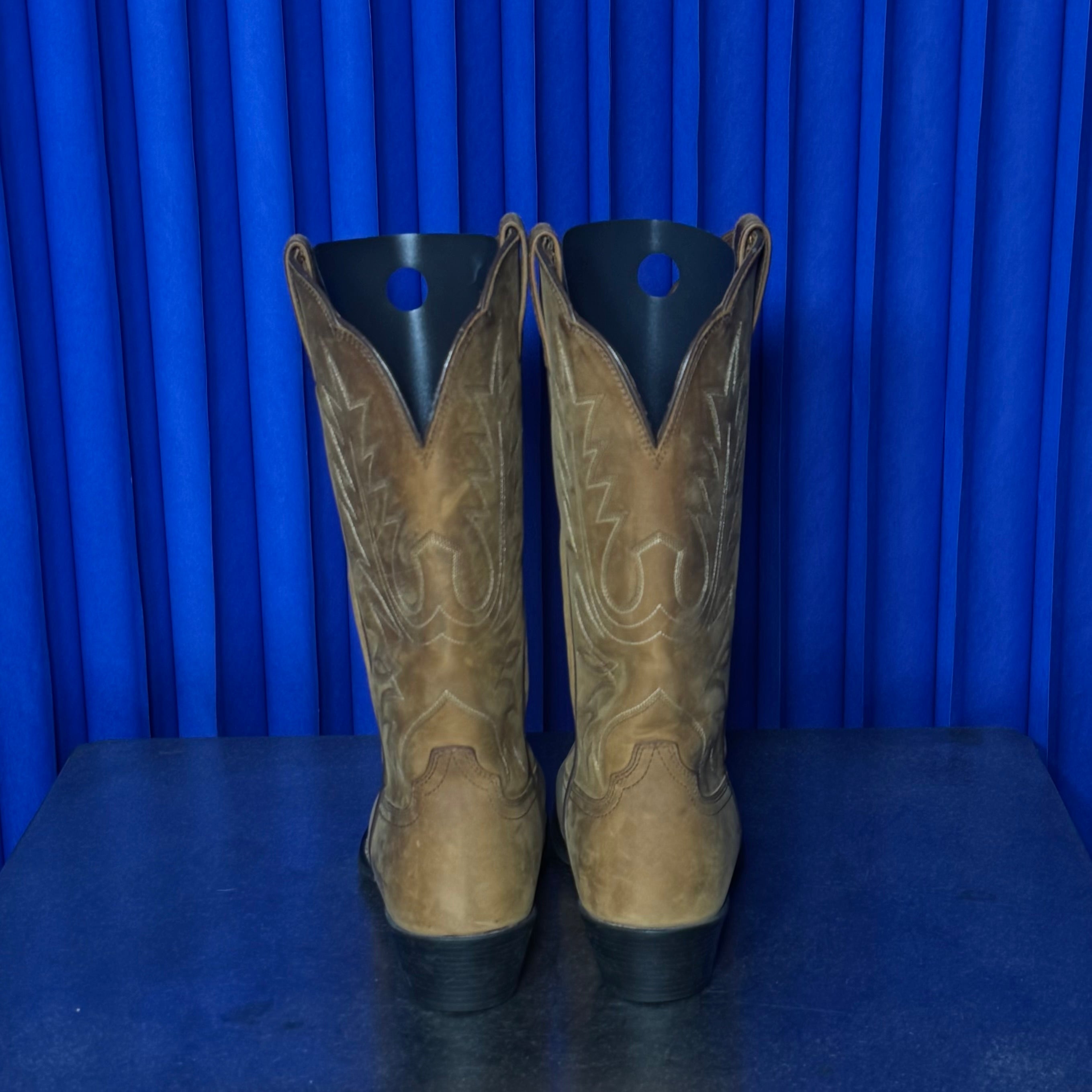 ARIAT WESTERN BOOTS