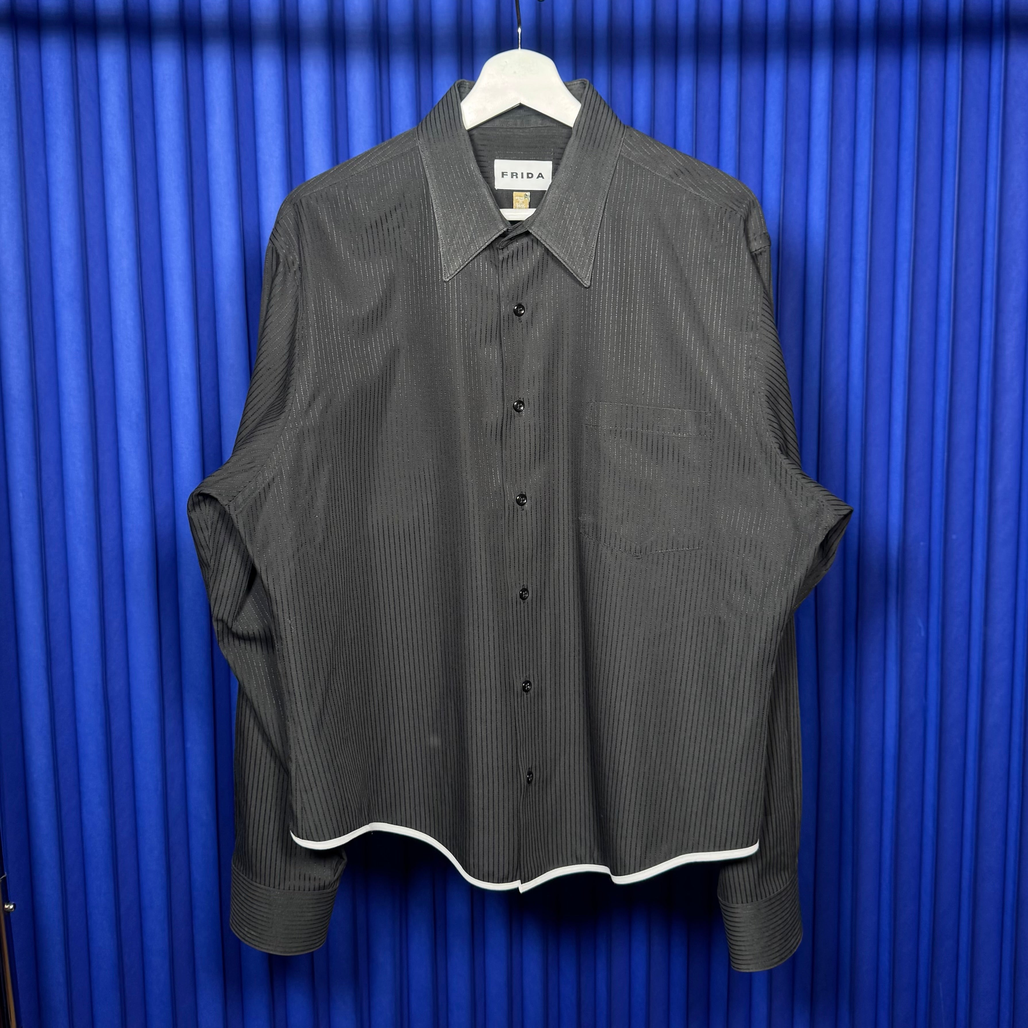 FRIDA REWORKED BUTTON DOWN