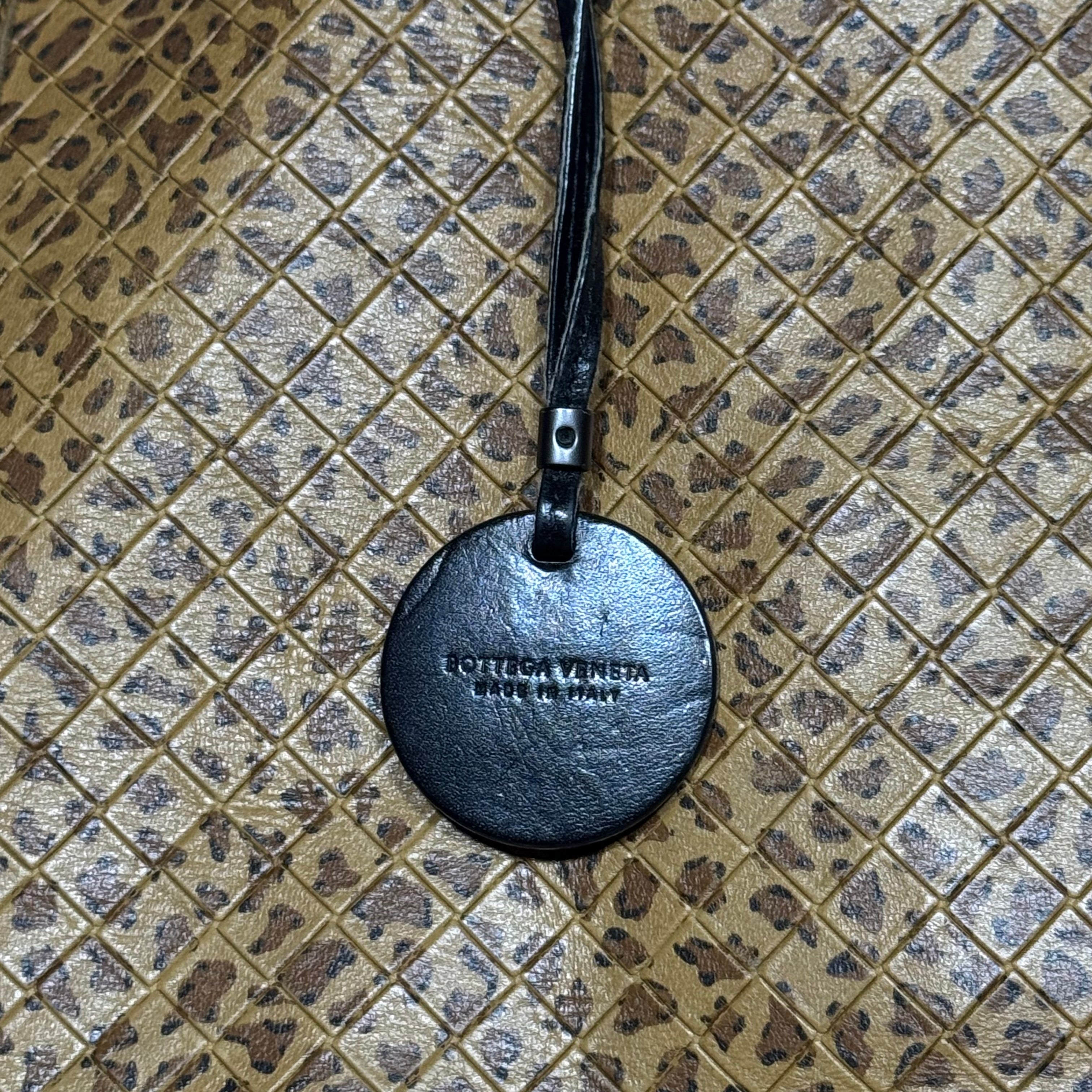 BOTTEGA VENETA LEOPARD PRINT TOTE