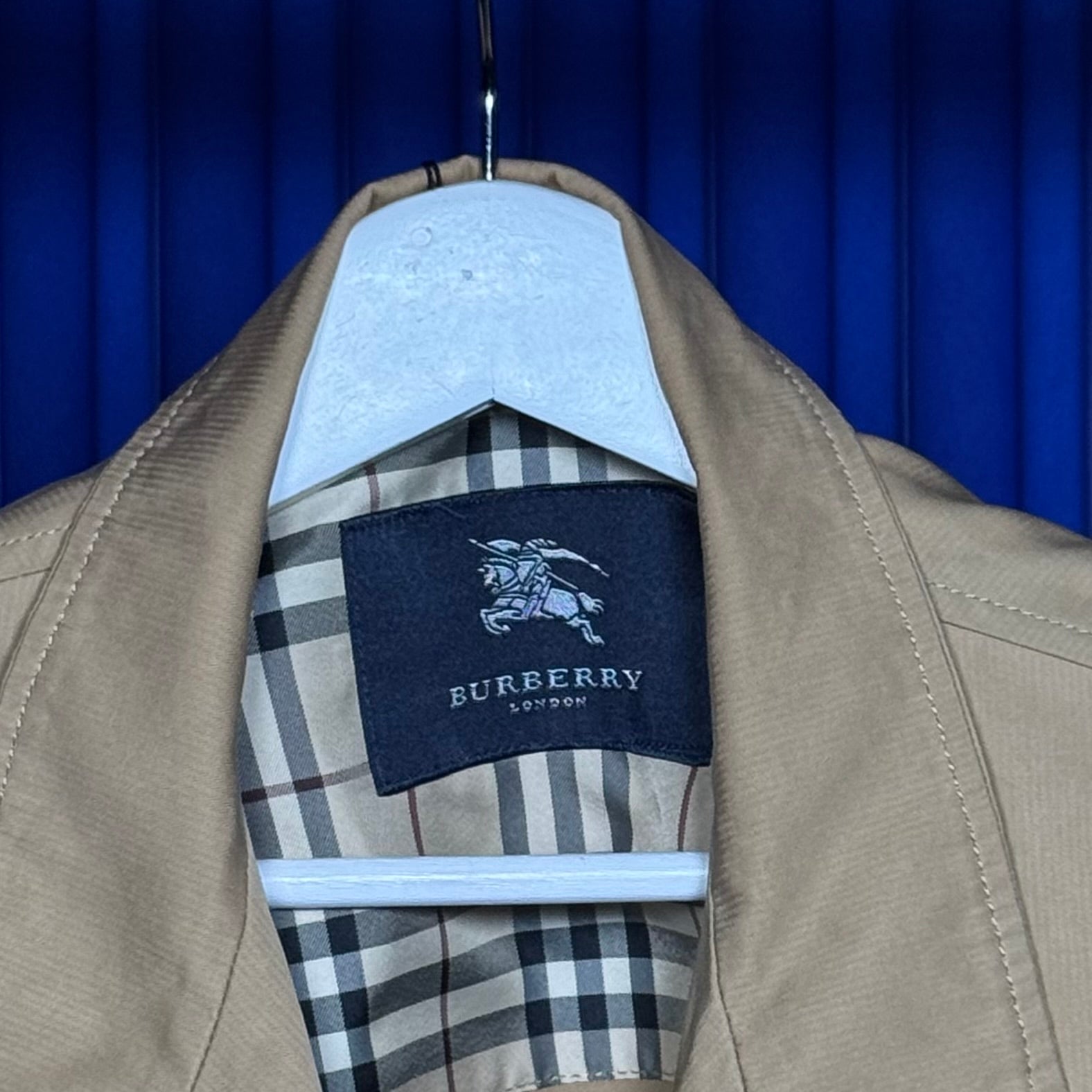 BURBERRY HARRINGTON ZIP UP JACKET