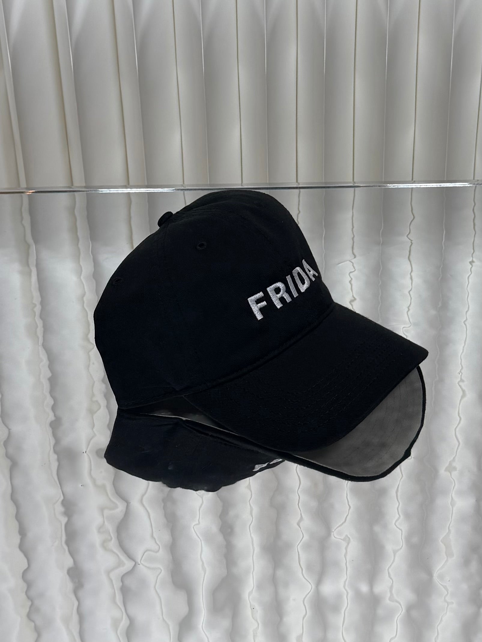 FRIDA Black Dad Hat
