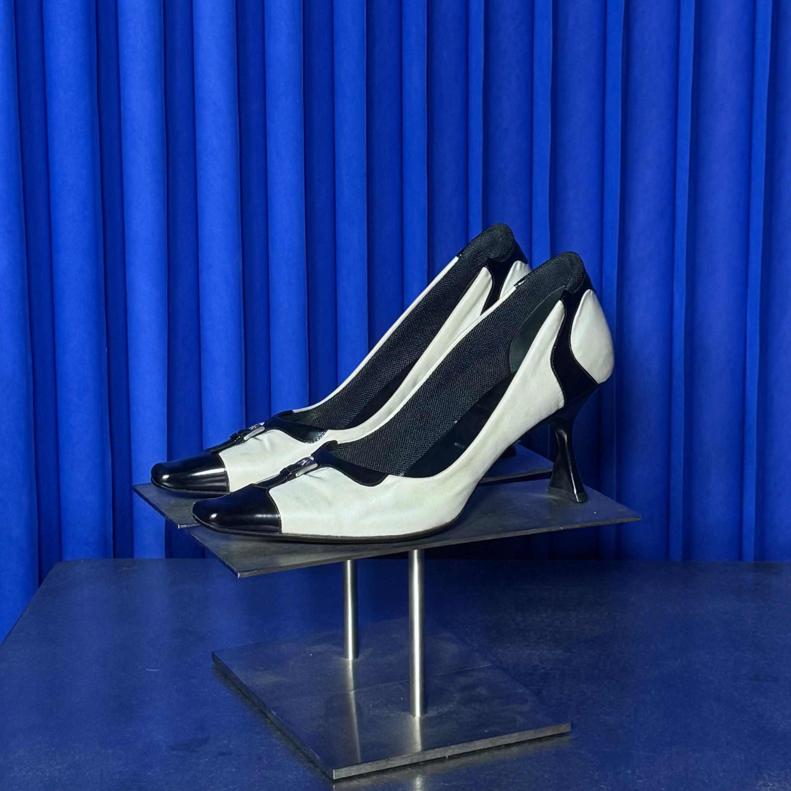 PRADA BUCKLES HEELS AS IS