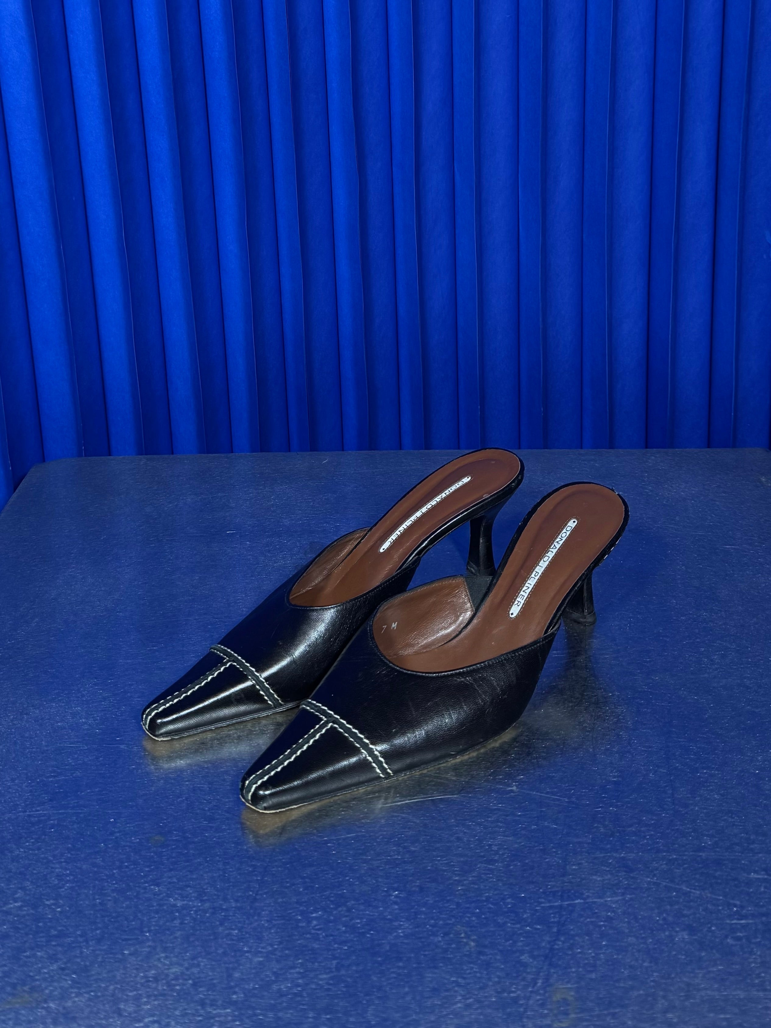 DONALD J PLINER KITTEN HEEL