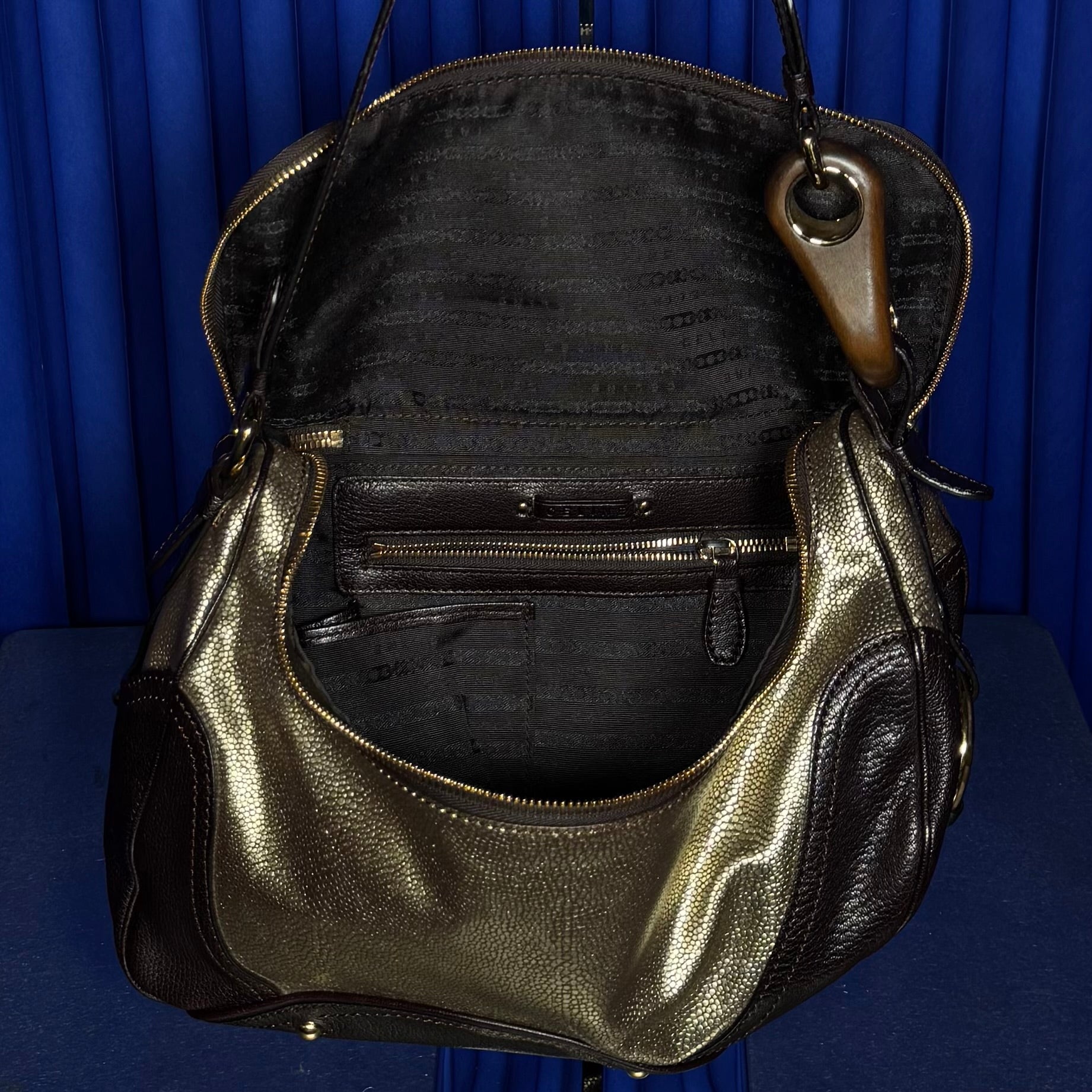 CELINE LIMITED EDITION LEATHER SHOULDER BAG