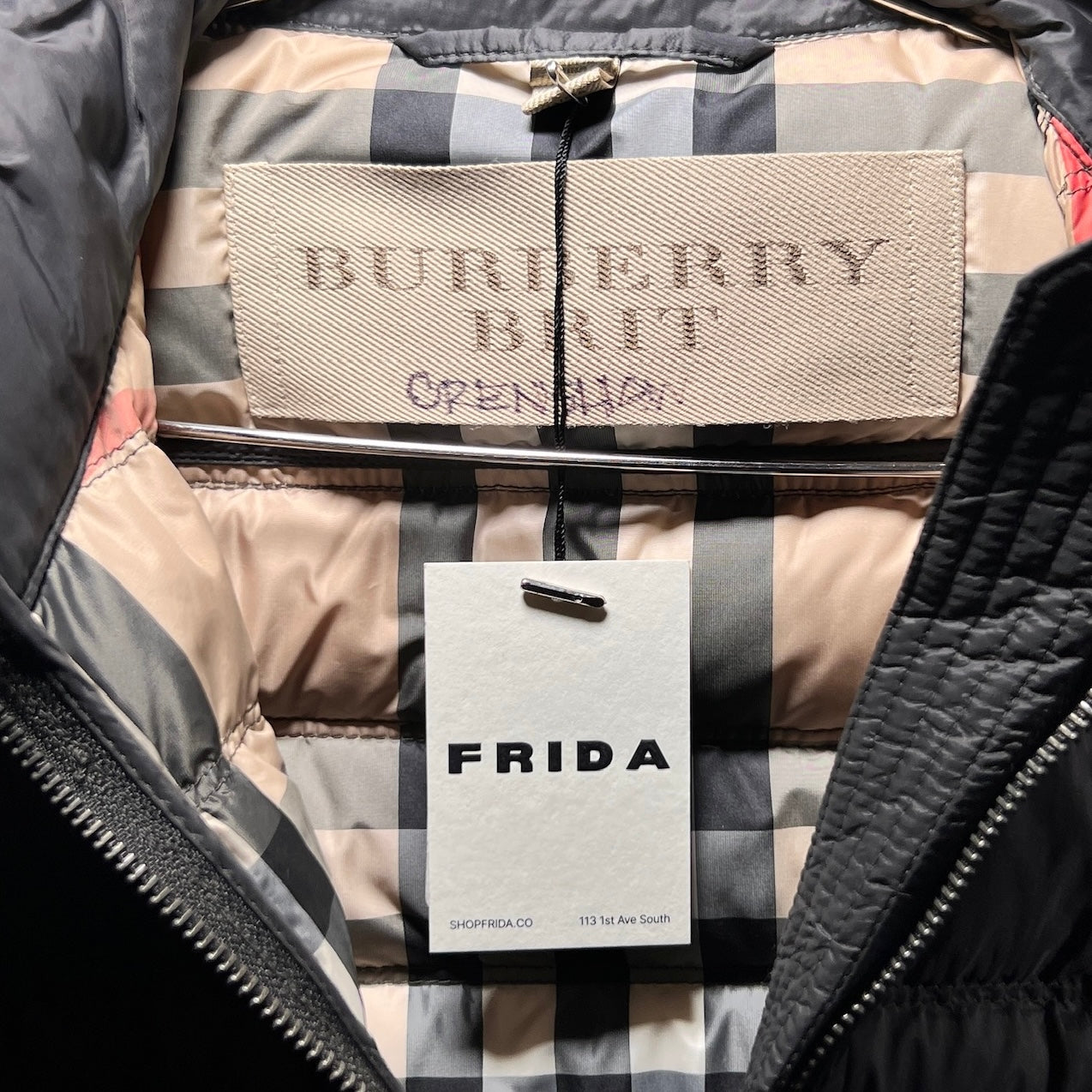BURBERRY BRIT LIGHT PUFFER VEST