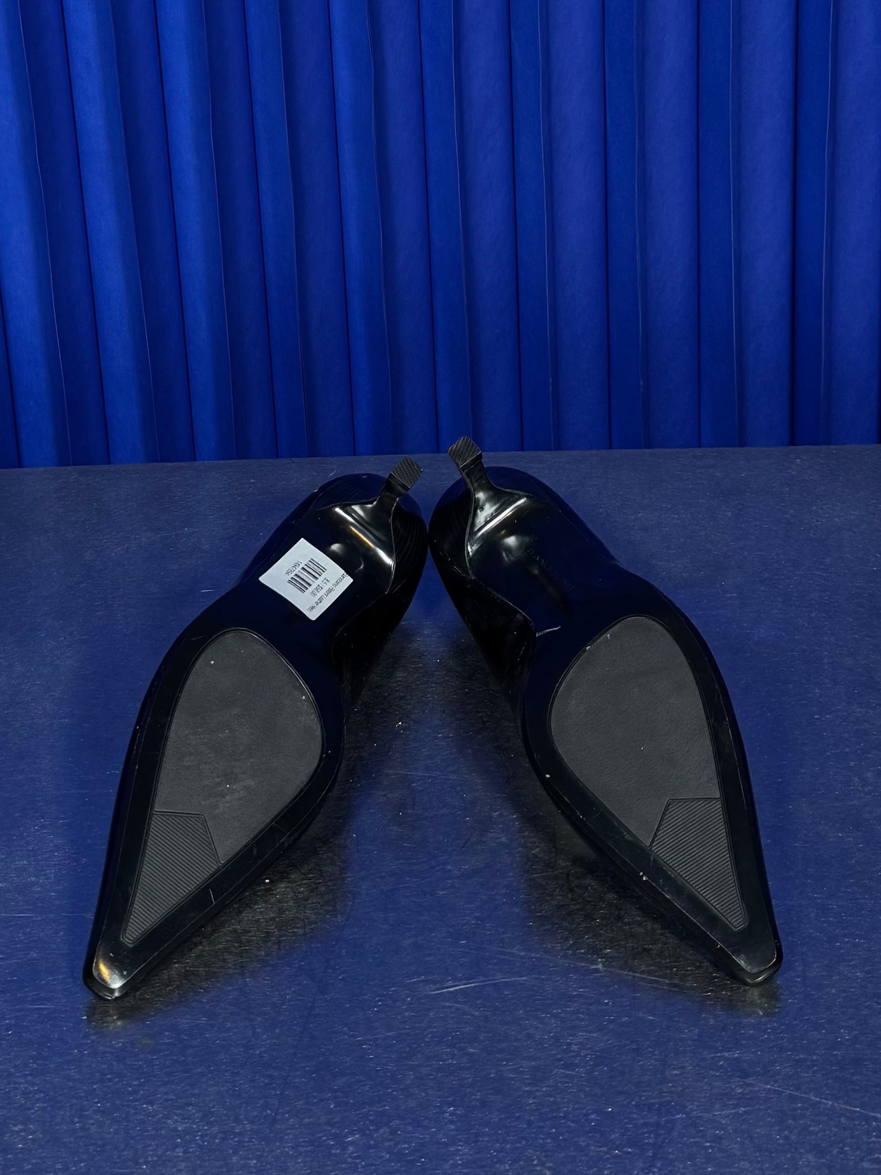 BANDOLINO PATENT LEATHER HEELS