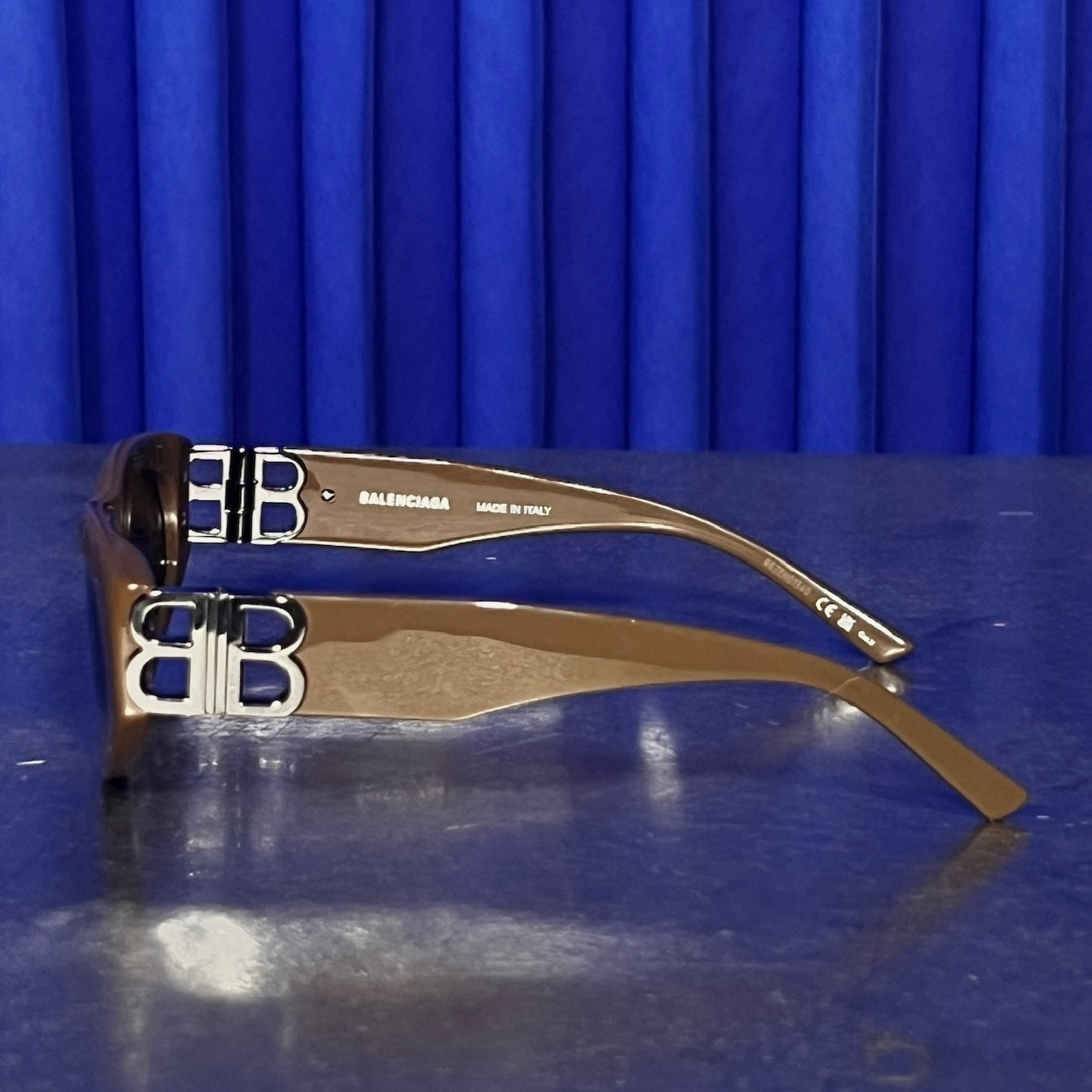 BALENCIAGA DYNASTY D-FRAME SUNGLASSES