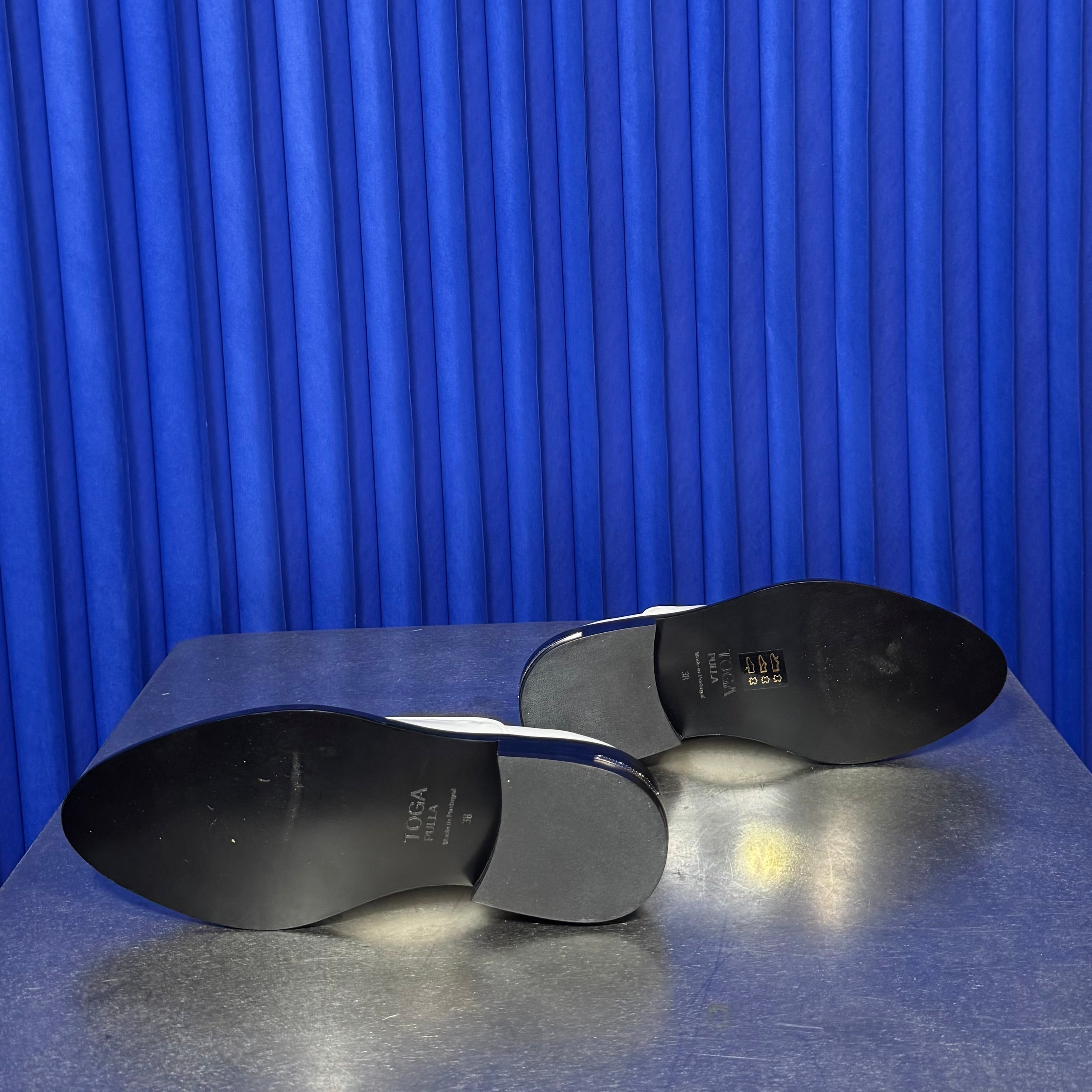 TOGA PULLA EMBELLISHED OXFORD