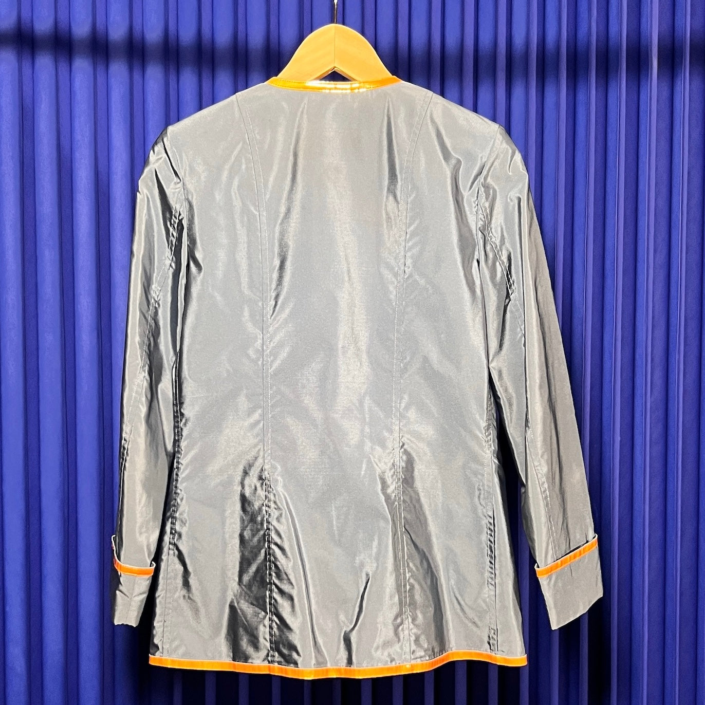 SPRING 2007 CHANEL COLLARLESS JACKET