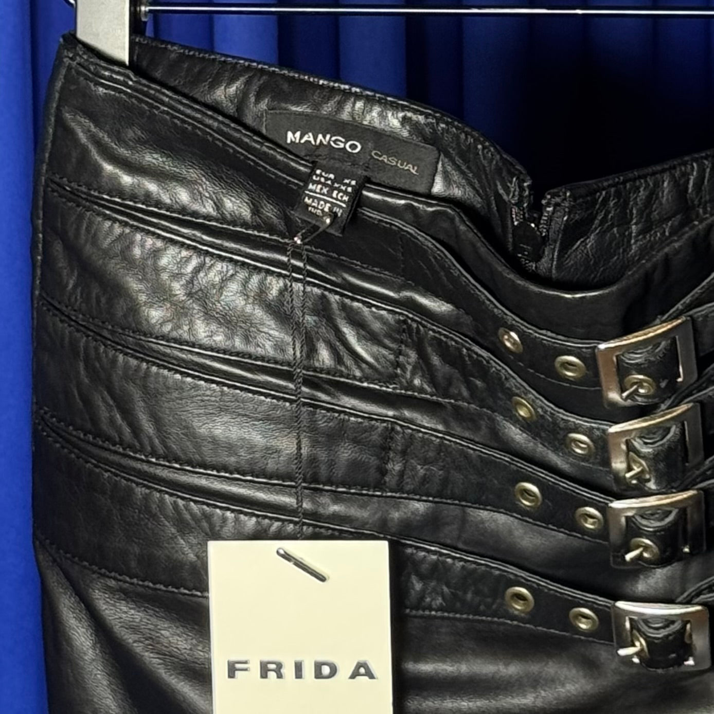 MANGO CASUAL BUCKLE LEATHER MINI SKIRT