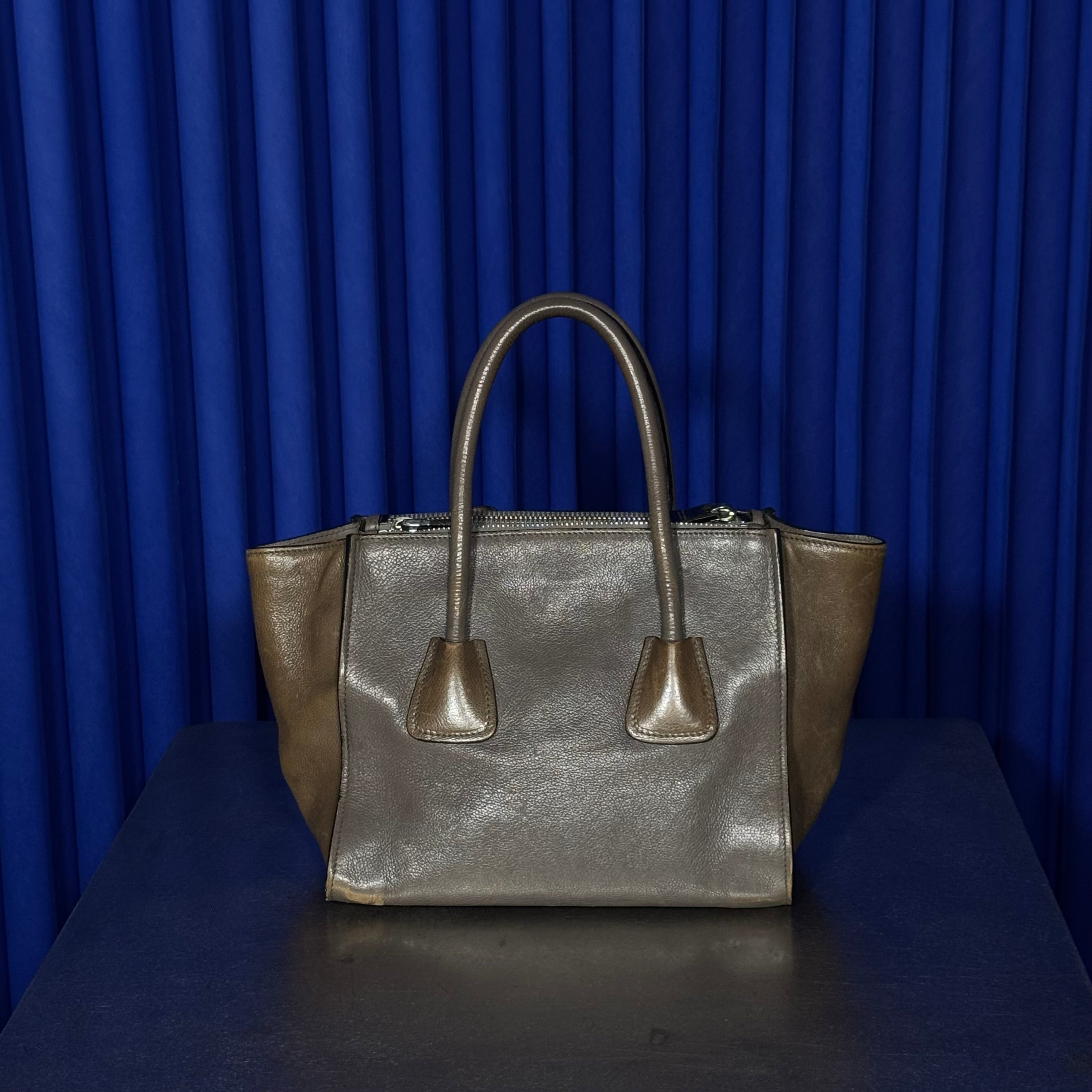 PRADA GLACE CALF TWIN POCKET LEATHER TOTE