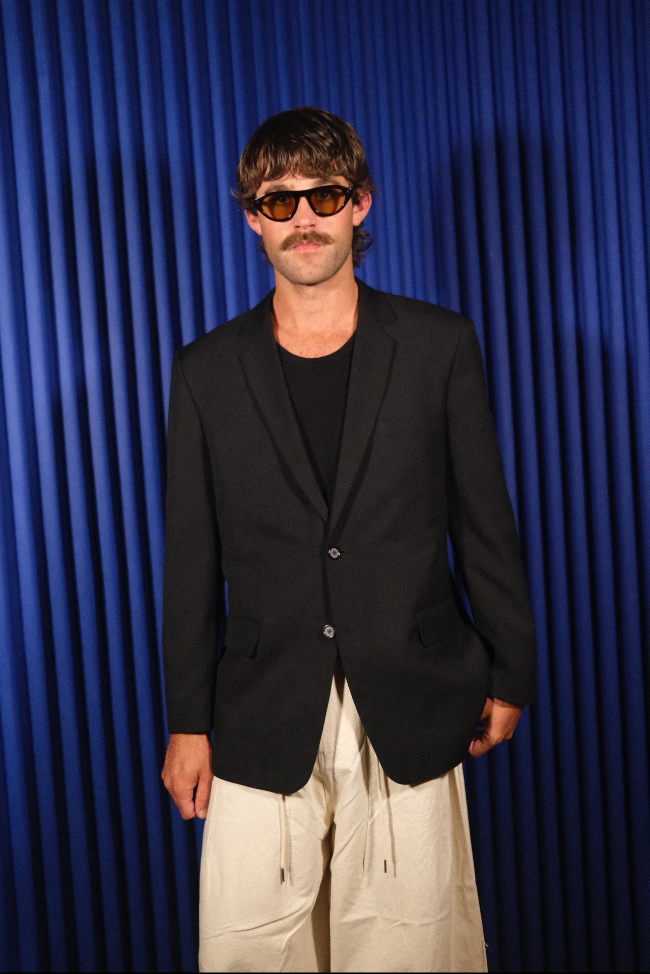 ARMANI BLACK BLAZER